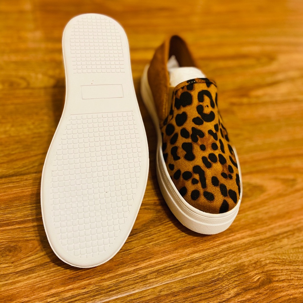 Platform leopard slip on’s - Picture 3 of 3